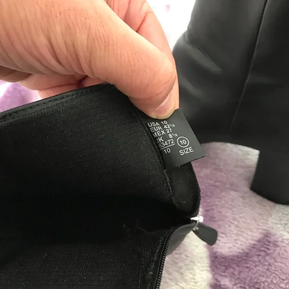 Christian Soriano Heeled Ankle Boots - Picture 6 of 10